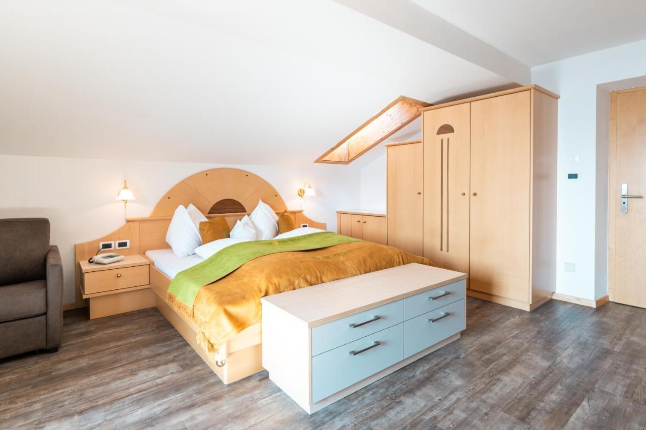 Residence Innerfarmerhof Tirolo Luaran gambar
